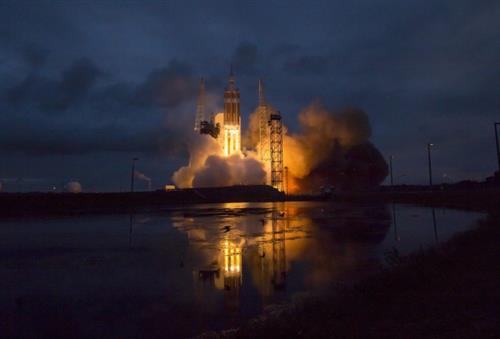 NASAs Orion spacecraft completes first flight test