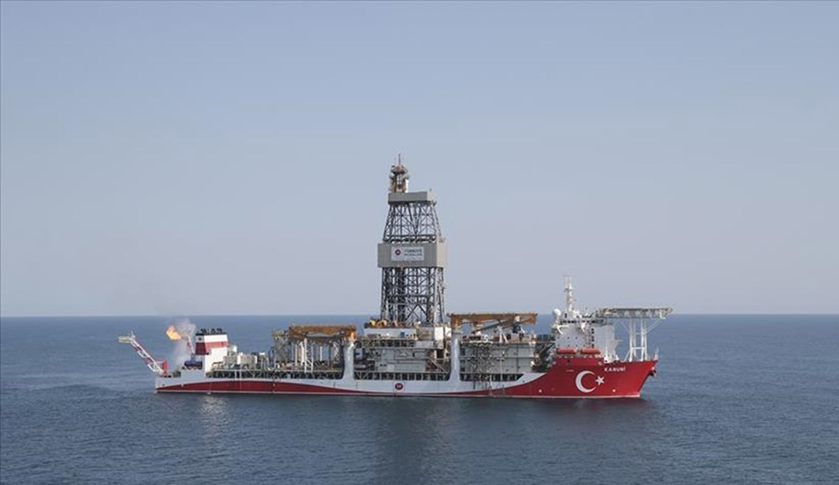 4 Turkish drill ships &#039;on duty at the same time&#039;