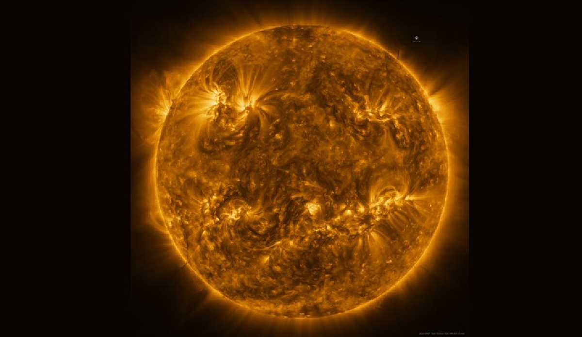 Scientists got worried: A giant piece of the Sun broke off