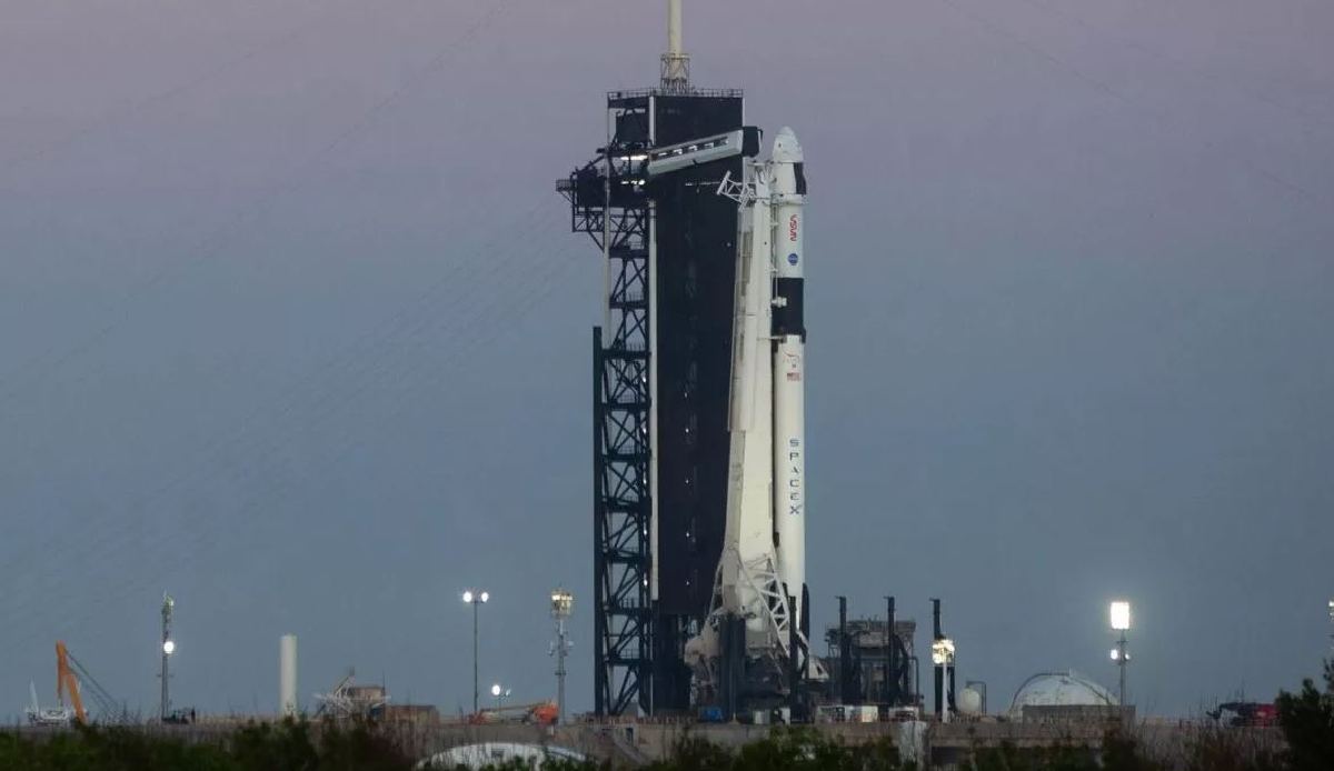Malfunction in SpaceX rocket: NASA delays space mission minutes before