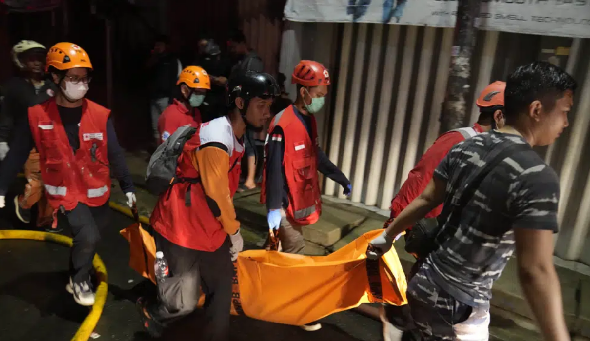 17 people died in a fire at a fuel station in Indonesia
