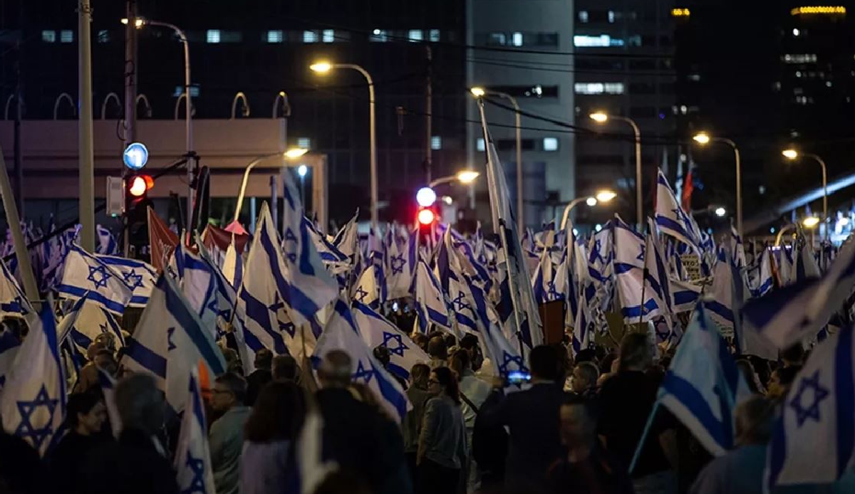 Opponents of Netanyahu take to the streets in the 10th week of judicial reform