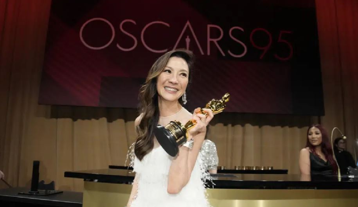 Michelle Yeoh becomes first Asian to win best lead actress