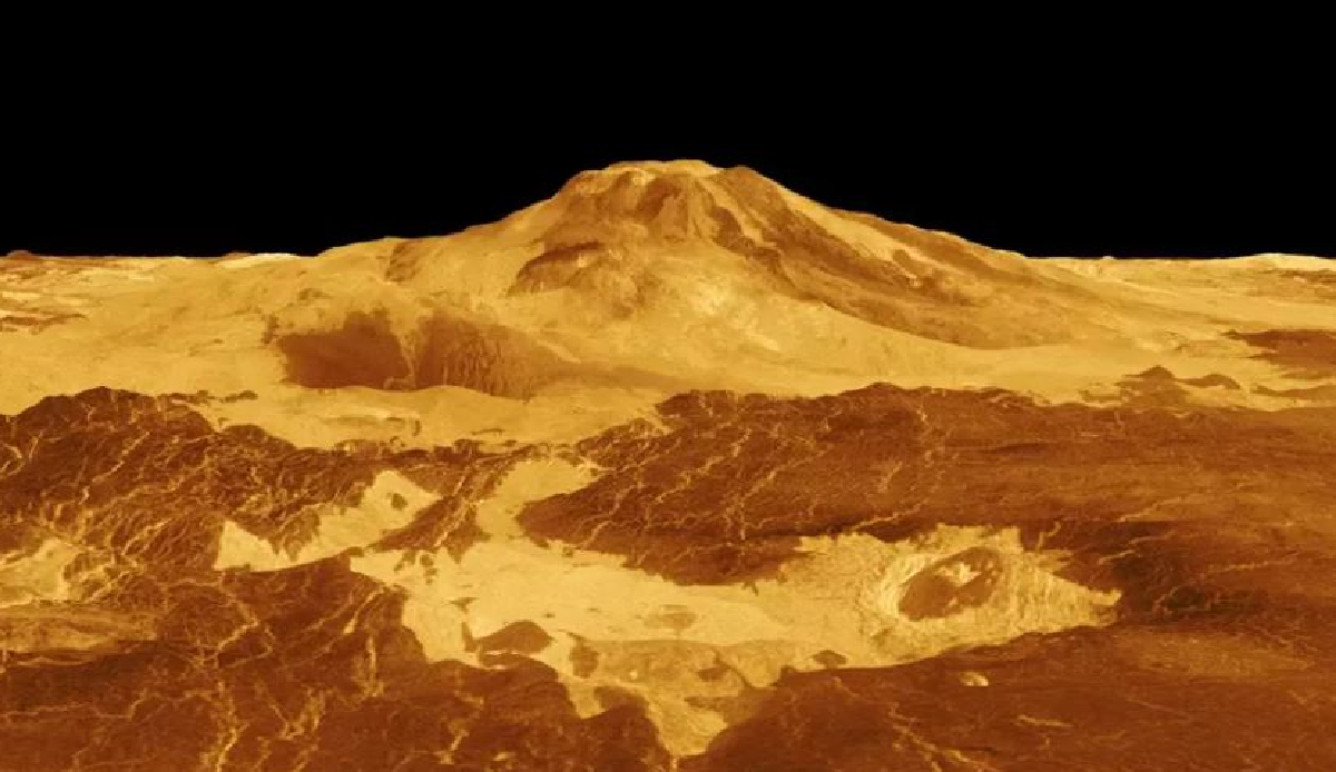 Active volcano found on &#039;dead planet&#039; Venus