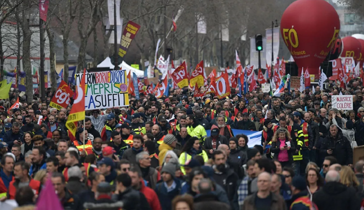 Controversial pension reform enacted in France