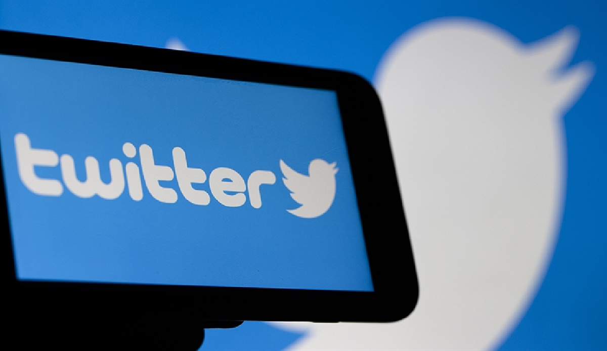 Twitter will give blue ticks to dead celebrities&#039; accounts