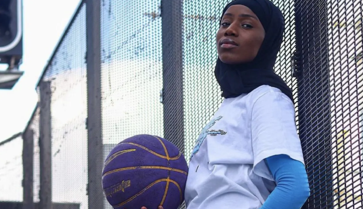 Basketball player was banned from official matches because she wanted to go to the matches in hijab