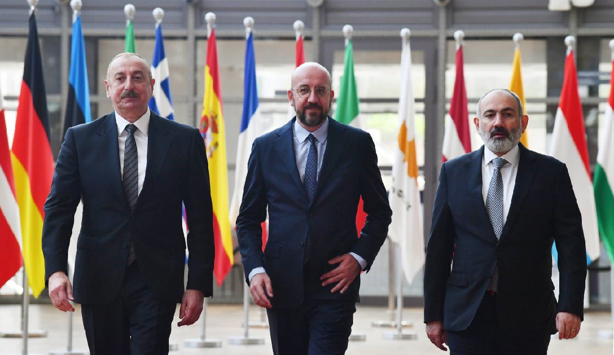 Azerbaijan, EU and Armenia at trilateral summit in Brussels