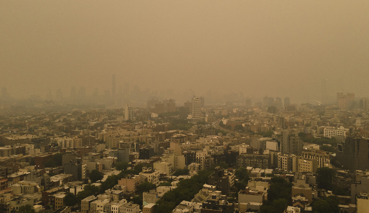 Smoke from Canada's wildfires reaches New York