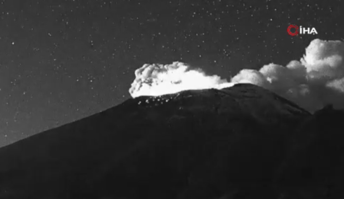3 new eruptions at Popocatepetl Volcano