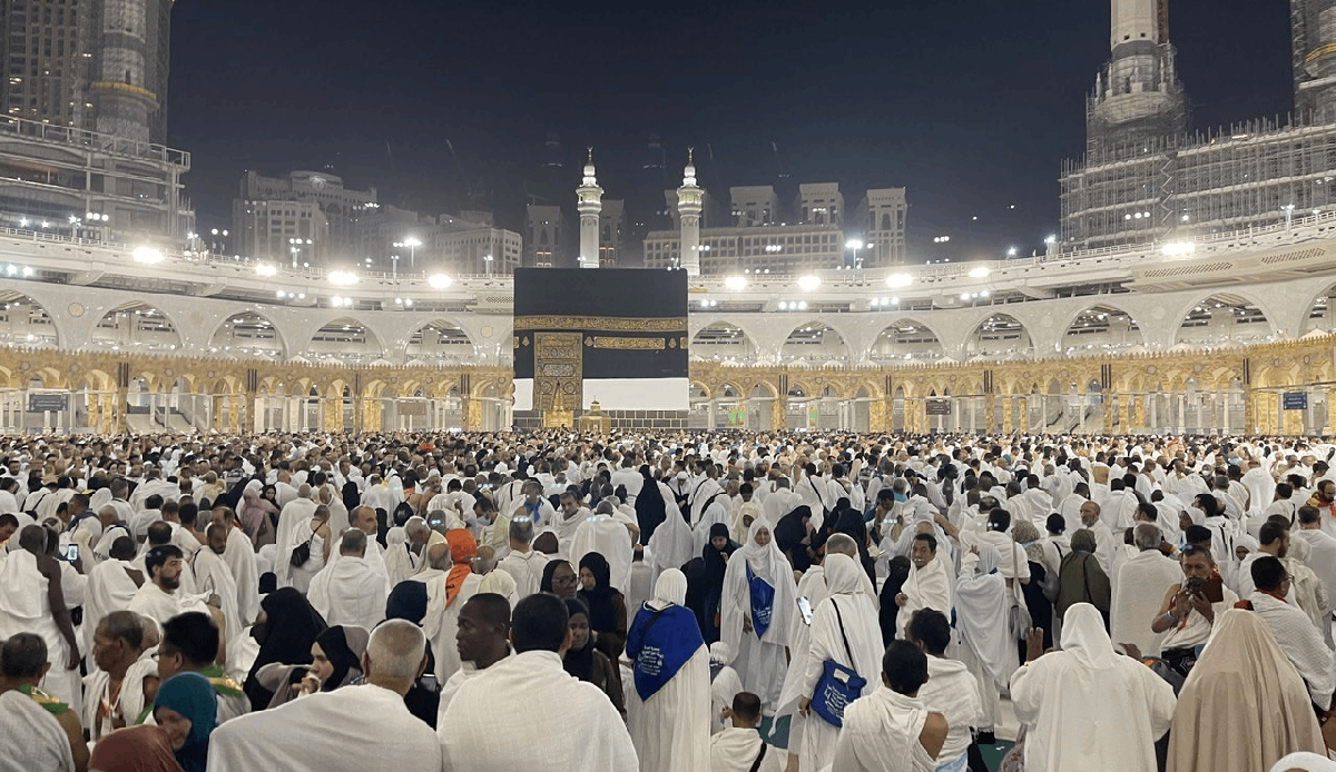Millions of pilgrims reach the Kaaba