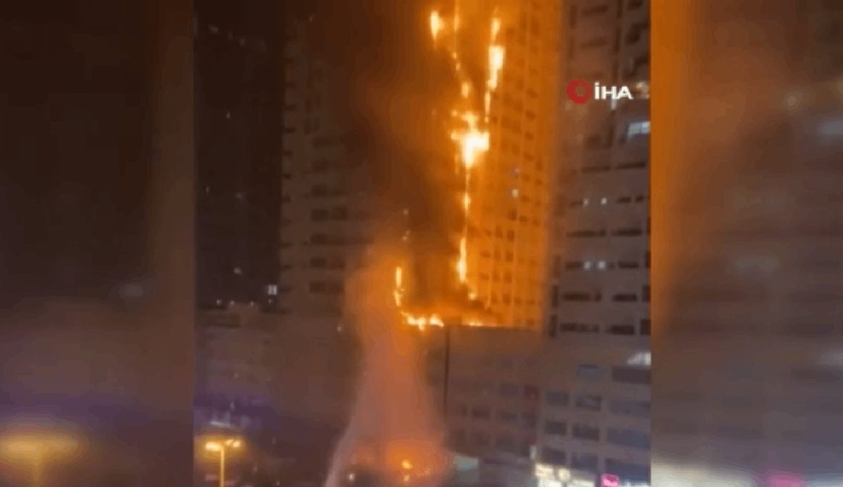 Giant skyscraper bursts into flames in UAE