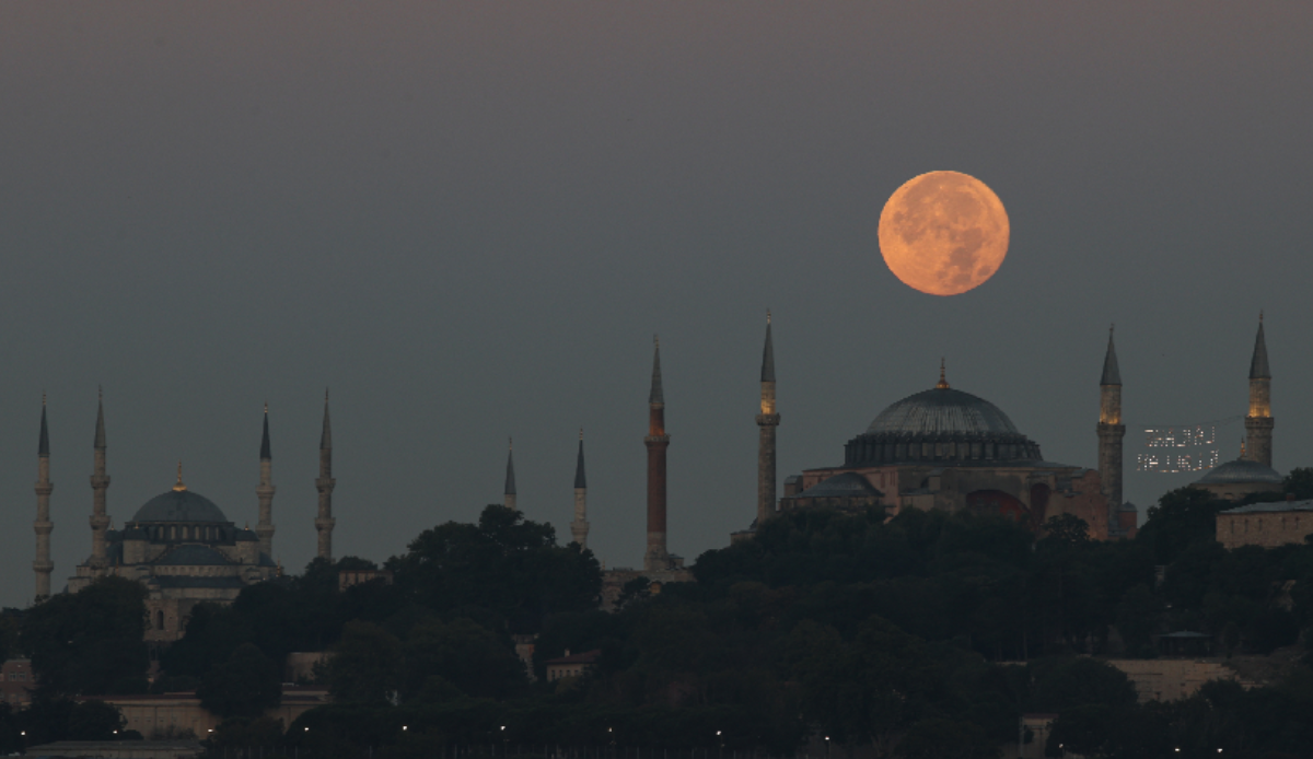Super Moon sightings impress people in Türkiye - Türkiye
