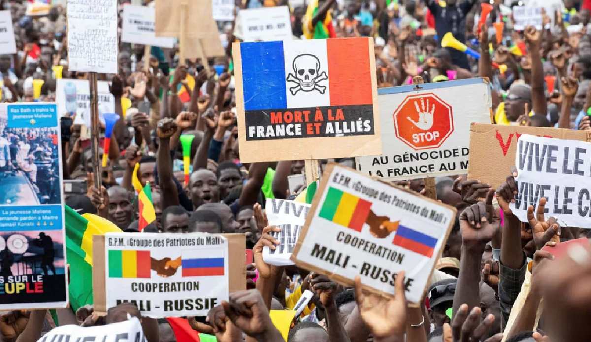 Rebel Africa refuses visa to France