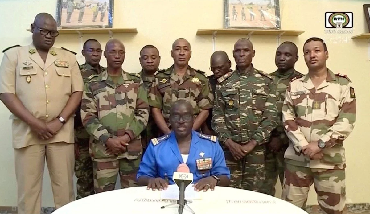 Mali and Burkina Faso send fighter jets to Niger