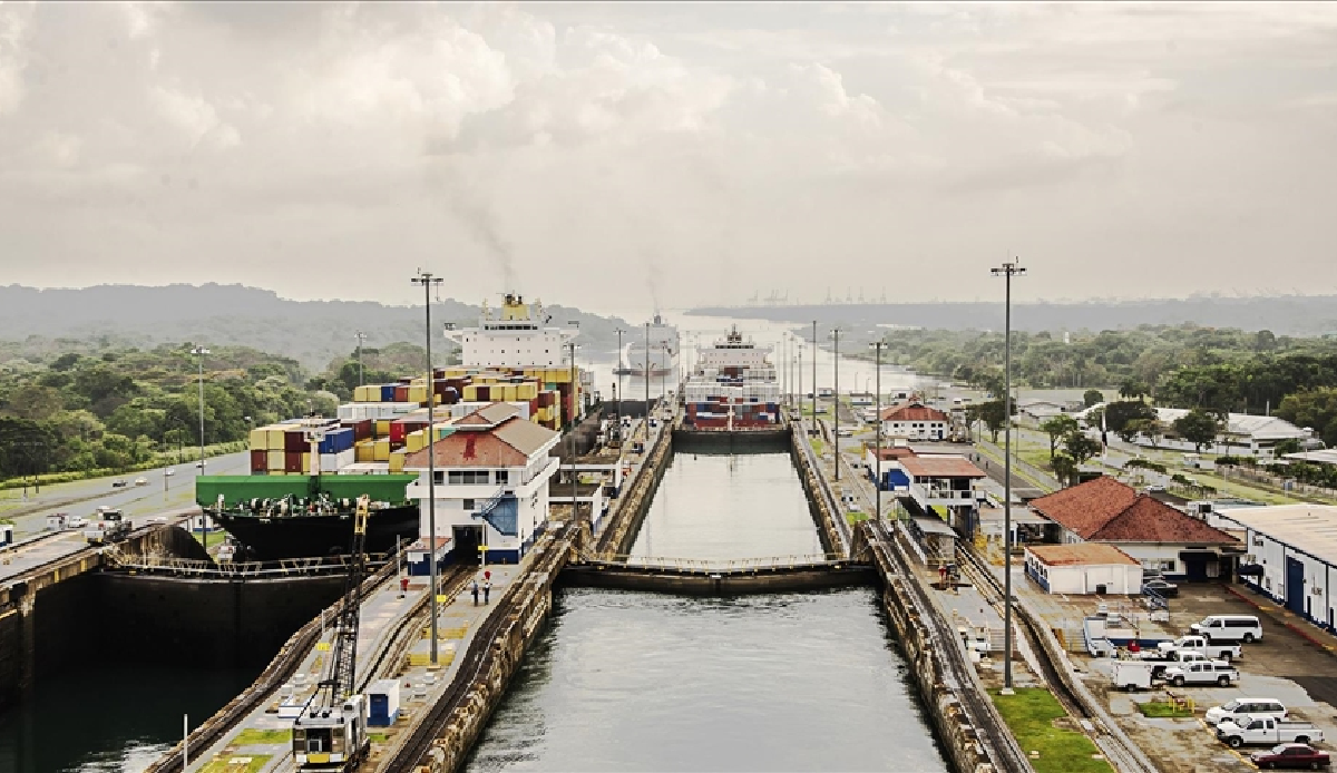 Panama Canal restricts passage of ships due to drought