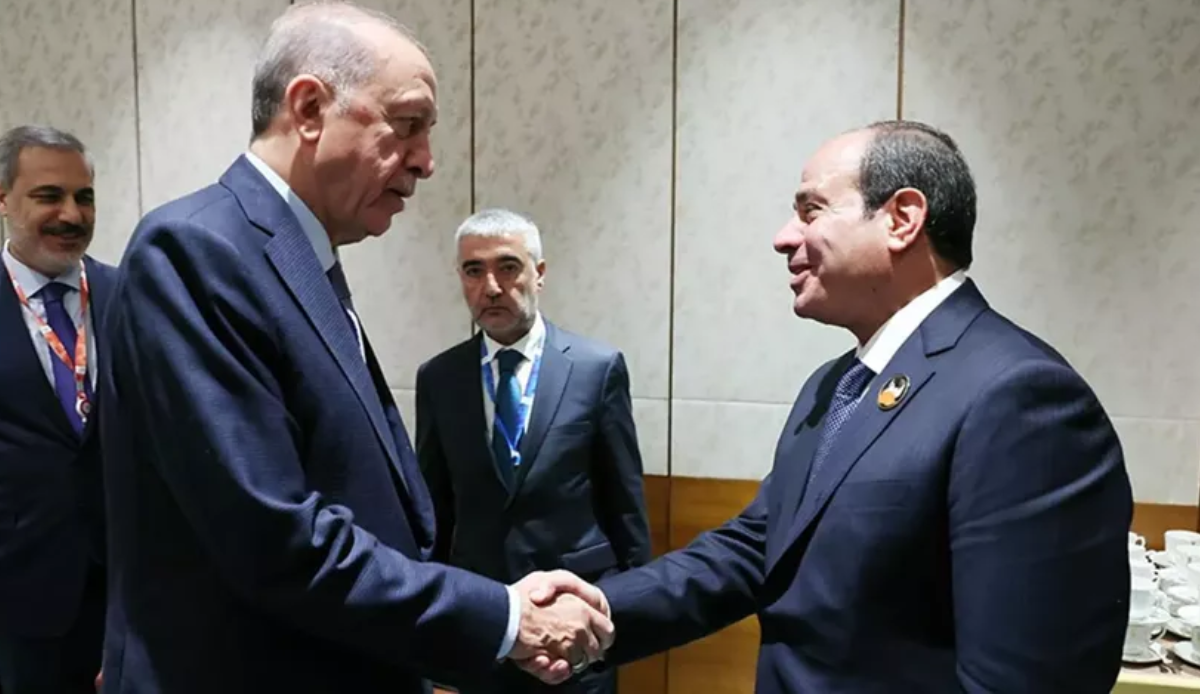 Turkish President Erdogan meets with Egyptian President el-Sissi for Gaza
