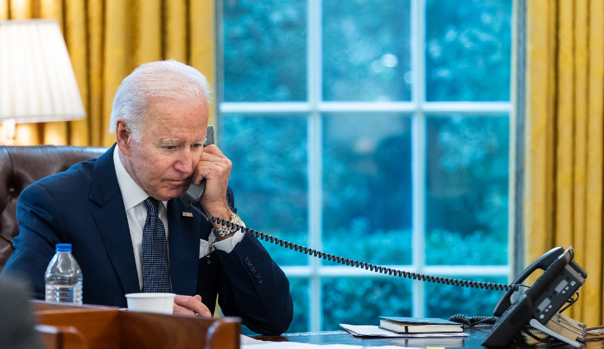 US President Biden discusses clashes between Israel and Hamas with leaders