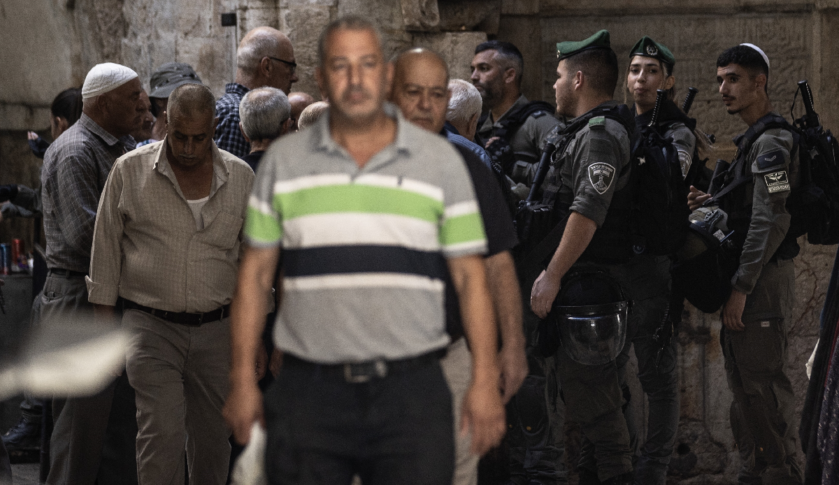 Friday prayer struggles: Al-Aqsa amidst ongoing Gaza conflict