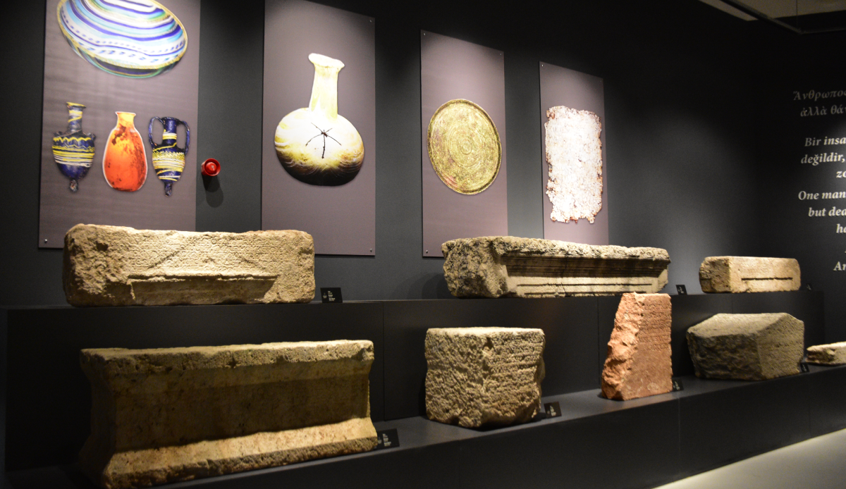 Efforts against artifact smuggling: Turkiye brings 3,016 stolen artifacts back home