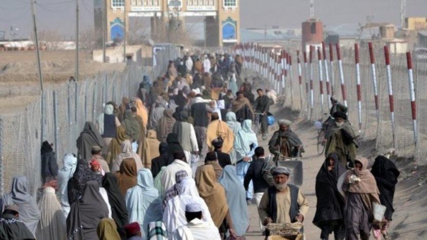 Pakistan&#039;s Afghan deportation policy: Border security vs. humanitarian concerns