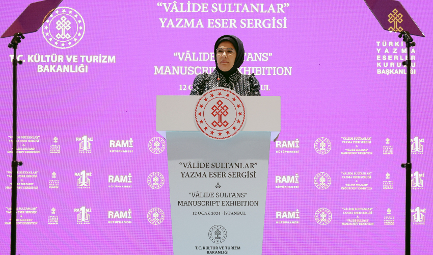First lady inaugurates Valide Sultans Manuscripts exhibition