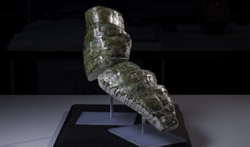 1,800-year-old Roman arm guard reconstructed from 100 pieces