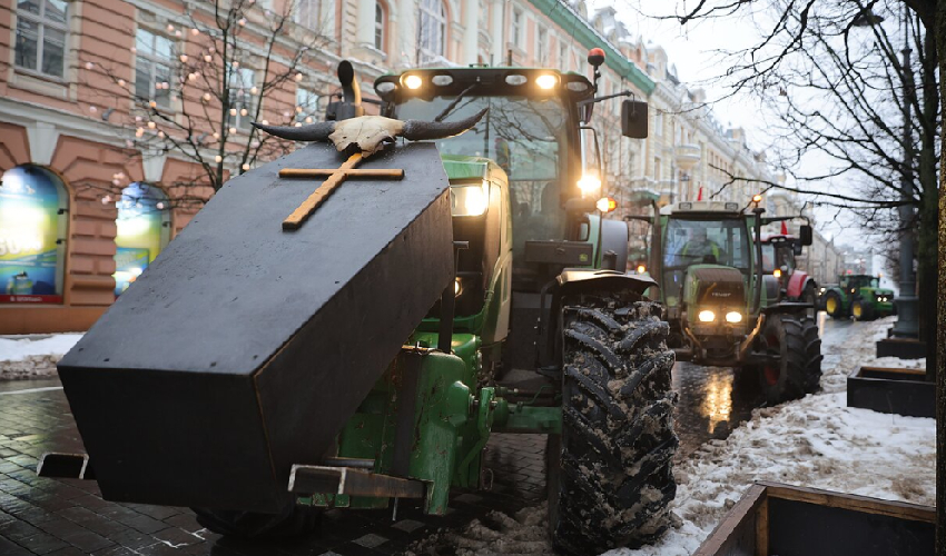 500 tractors in Vilnius: Lithuanian farmers prepare for demonstration