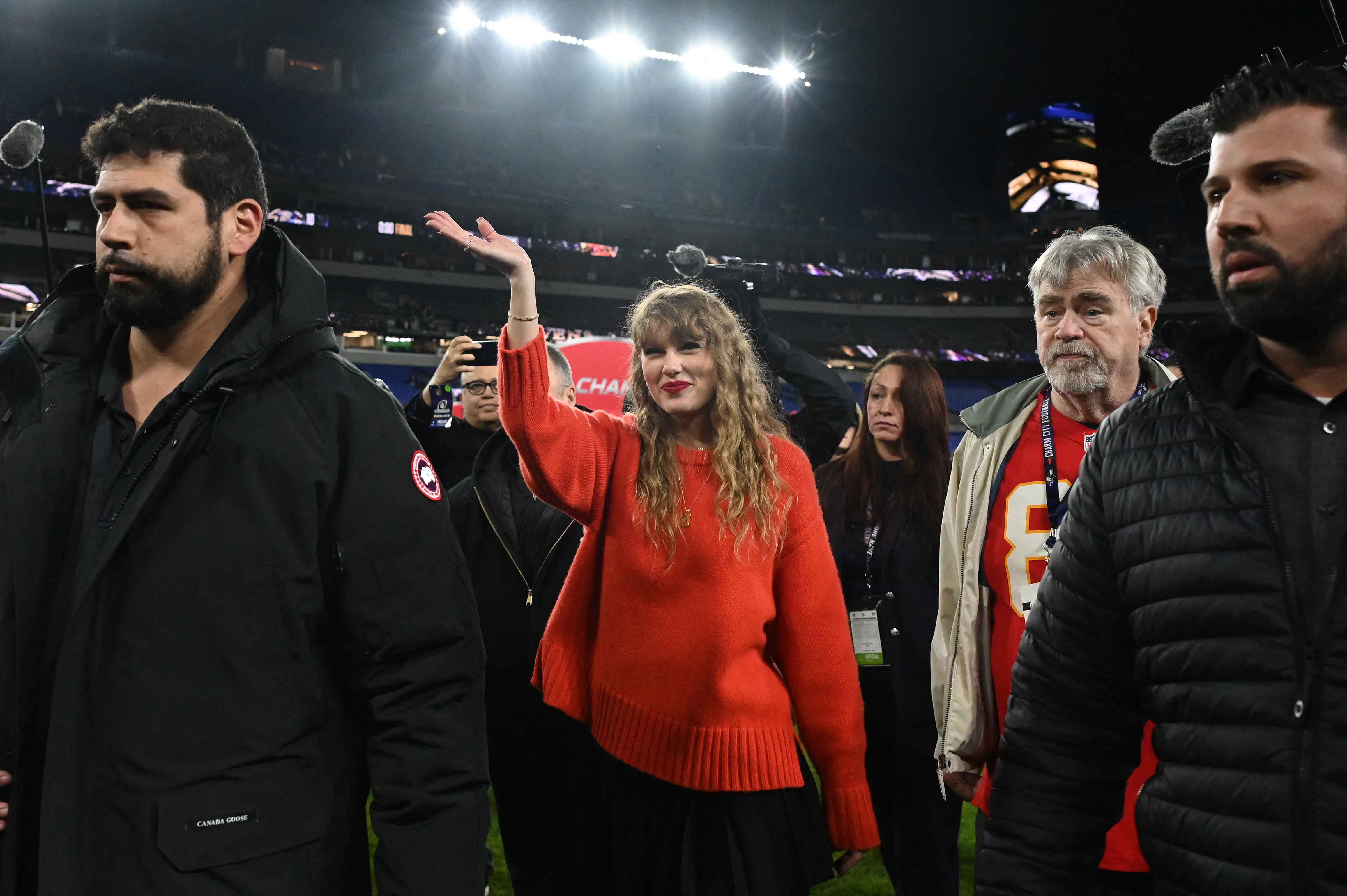 Super Bowl kicks off with Taylor Swift&#039;s surprise appearance
