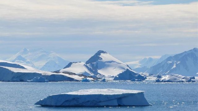 Turkish research team heads to Antarctica