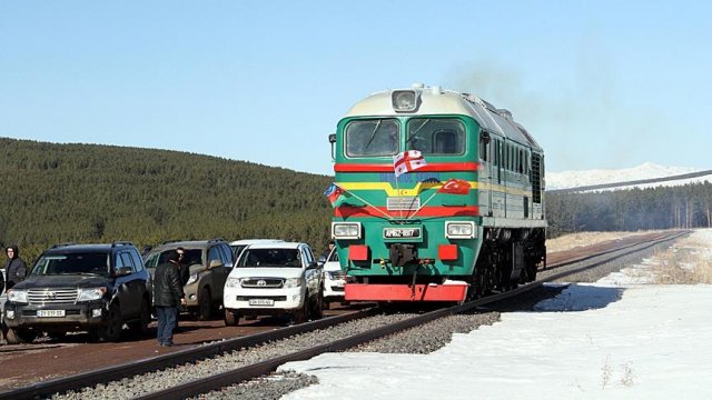 Baku-Tbilisi-Kars railway to go into service mid-2017