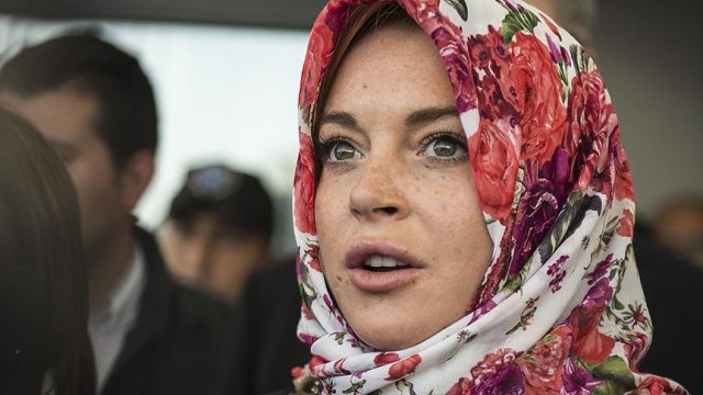 US actress &#039;racially profiled&#039; due to headscarf