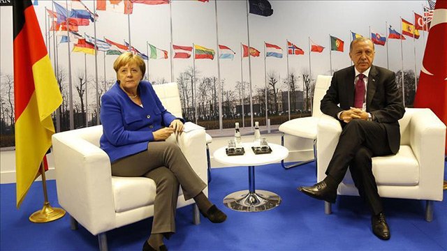 Erdogan meets Merkel on sidelines of NATO Summit