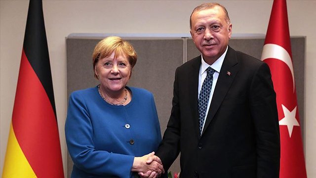 Turkish president, German chancellor talk on phone