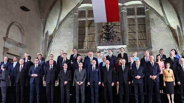 1st summit of European Political Community kicks off in Prague